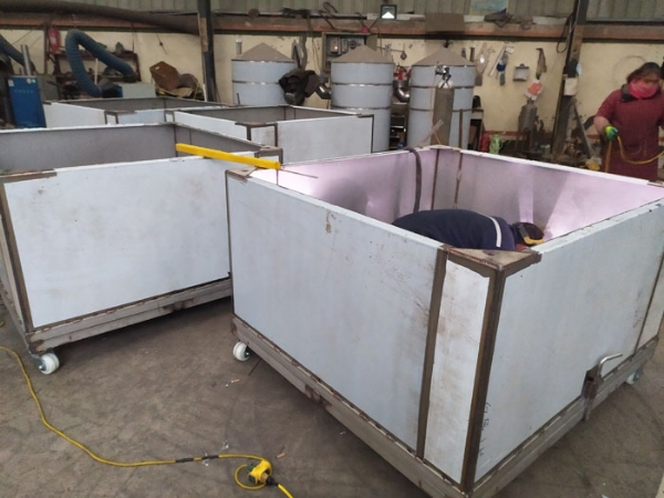 生產(chǎn)車(chē)間